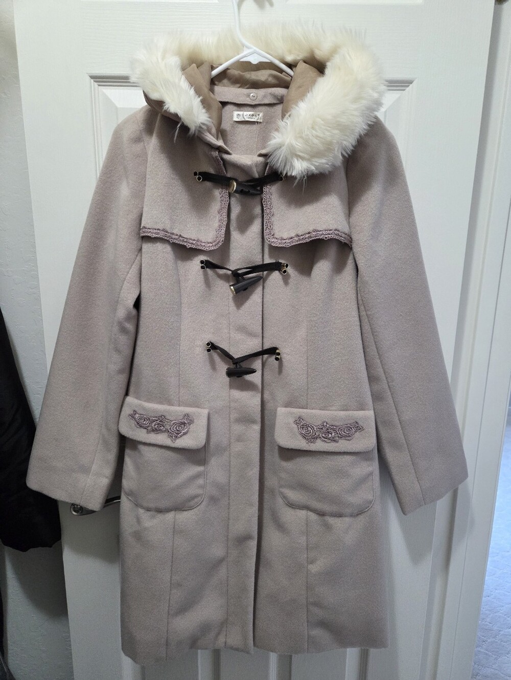 axes femme Duffle Coat with Toggle Buttons